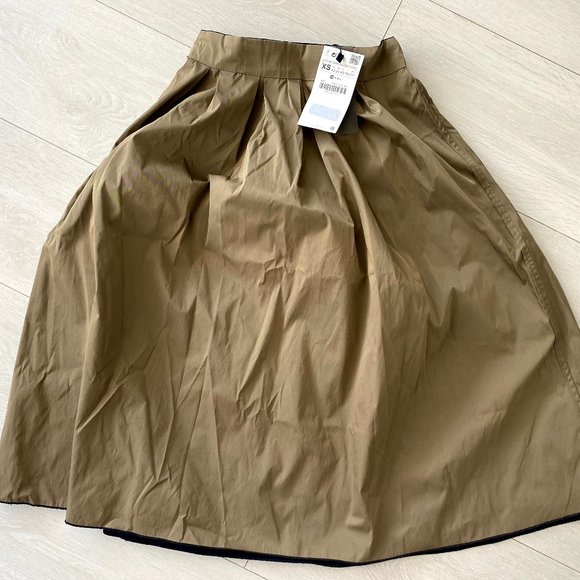 Zara Reversible BNWT XS Tan Navy Skirt - Picture 3 of 3